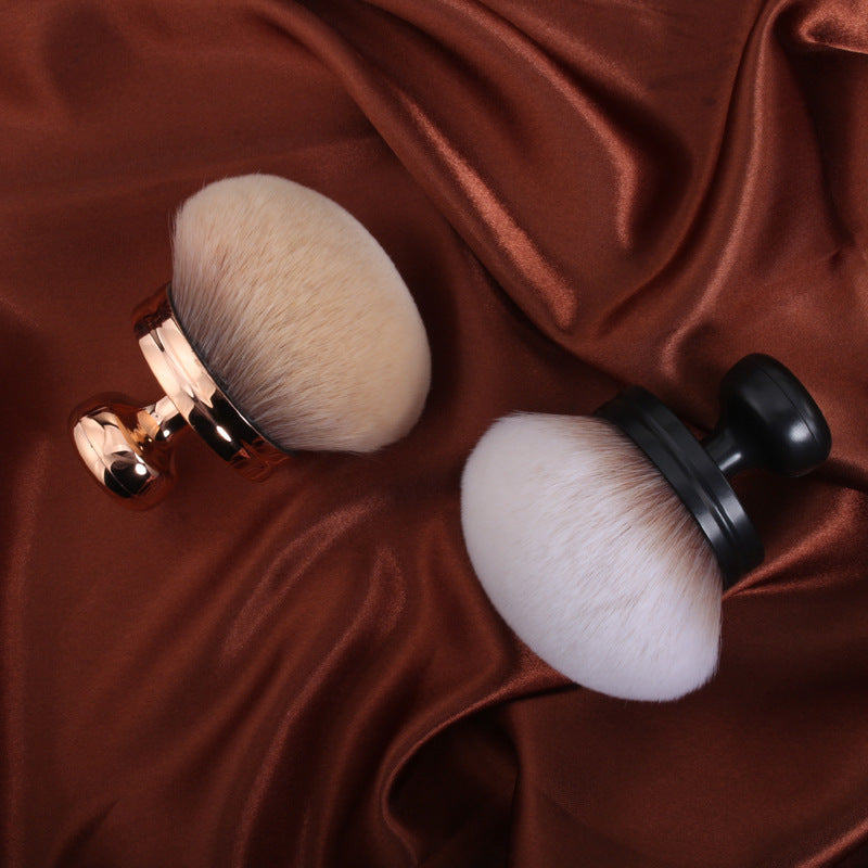 Multifunctional Makeup Brush for Smooth Powder & Blush