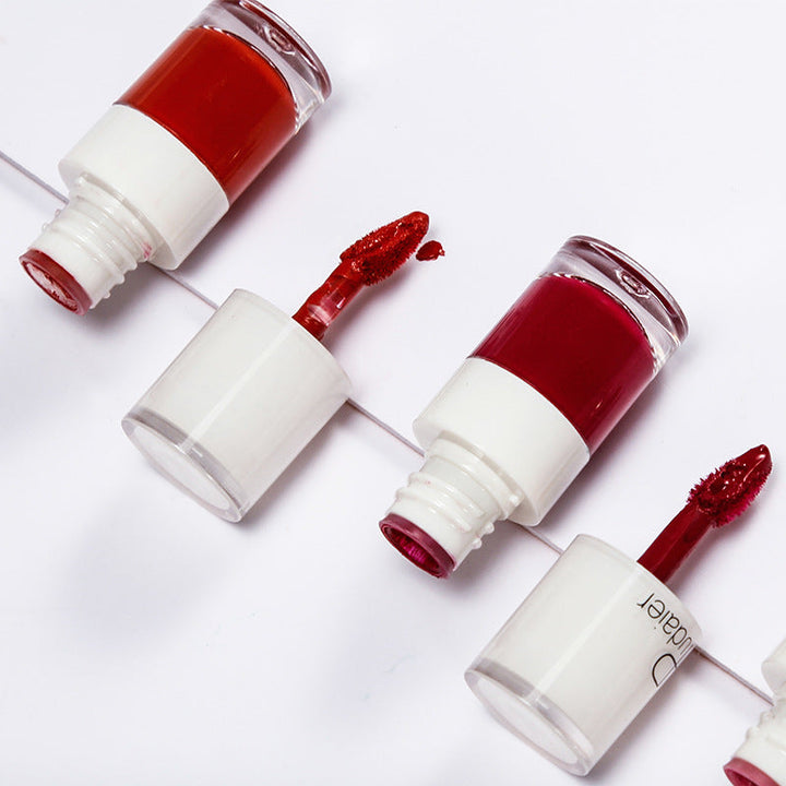 Liquid Lipstick with Vivid Red, Matte Color Payoff