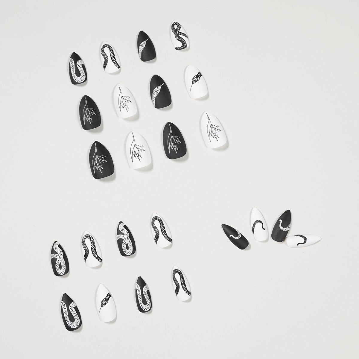 Snake Pattern Press-On Nails for Bold Monochrome Style