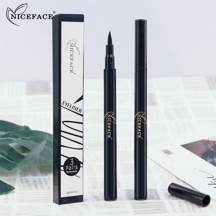 3-In-1 Eyeliner Pen for Smudge-Resistant Lash Lines