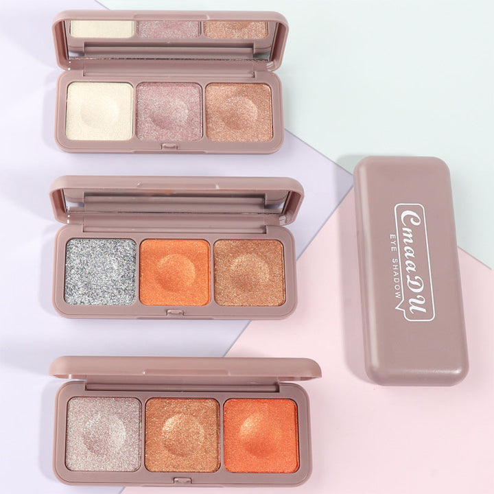 Three-Color Glitter Eyeshadow Palette for Luminous Eyes