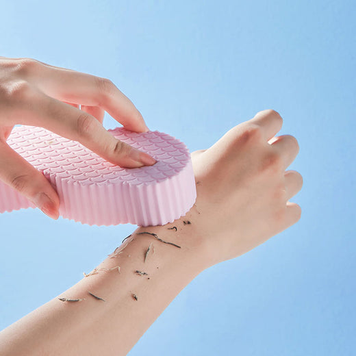 Fish Scale Bath Sponge for Gentle Daily Cleansing