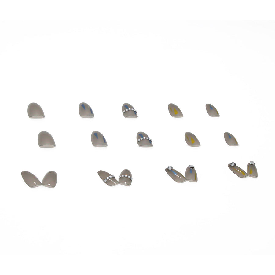Transparent Gray Press-On Nails With Crystal Nail Art