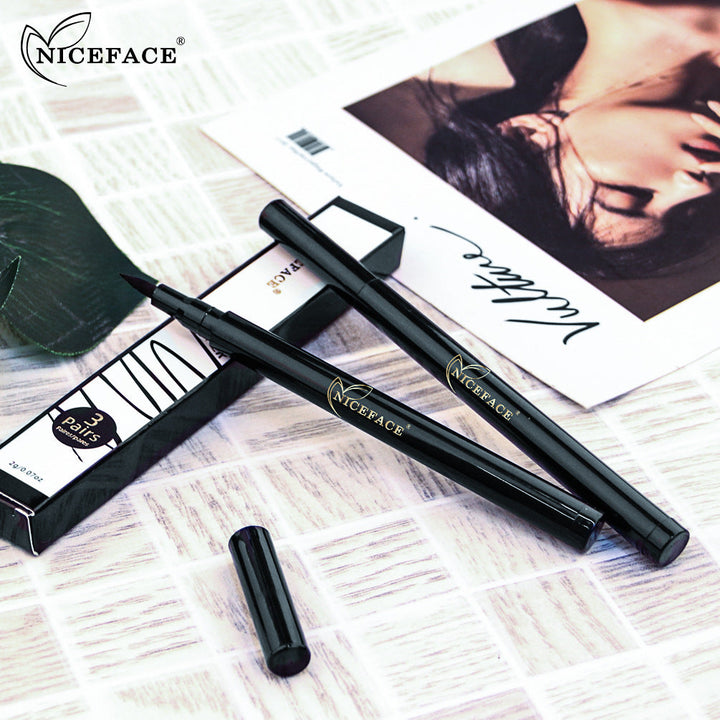 3-In-1 Eyeliner Pen for Smudge-Resistant Lash Lines