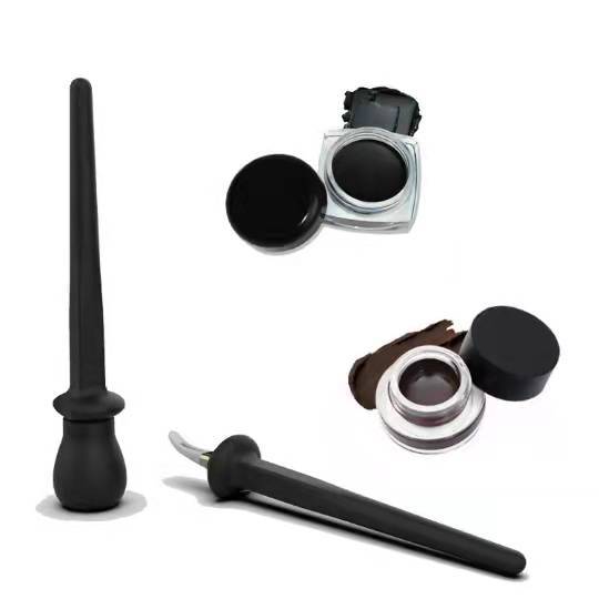Silicone Eyeliner Tool for Easy, Precise No-Skip Lines