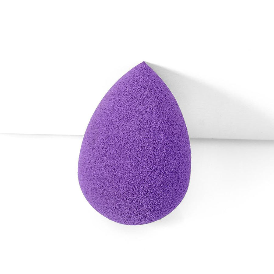 Teardrop Makeup Sponge for Smooth Foundation Blending