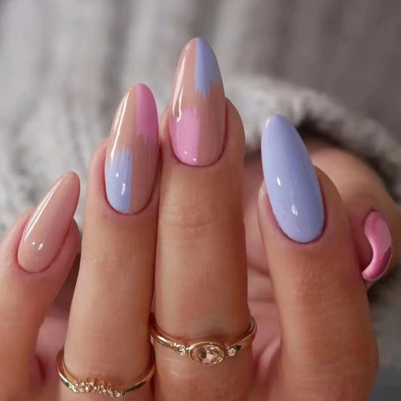Contrasting Press-On Nails — Salon-Perfect Heart & Swirl