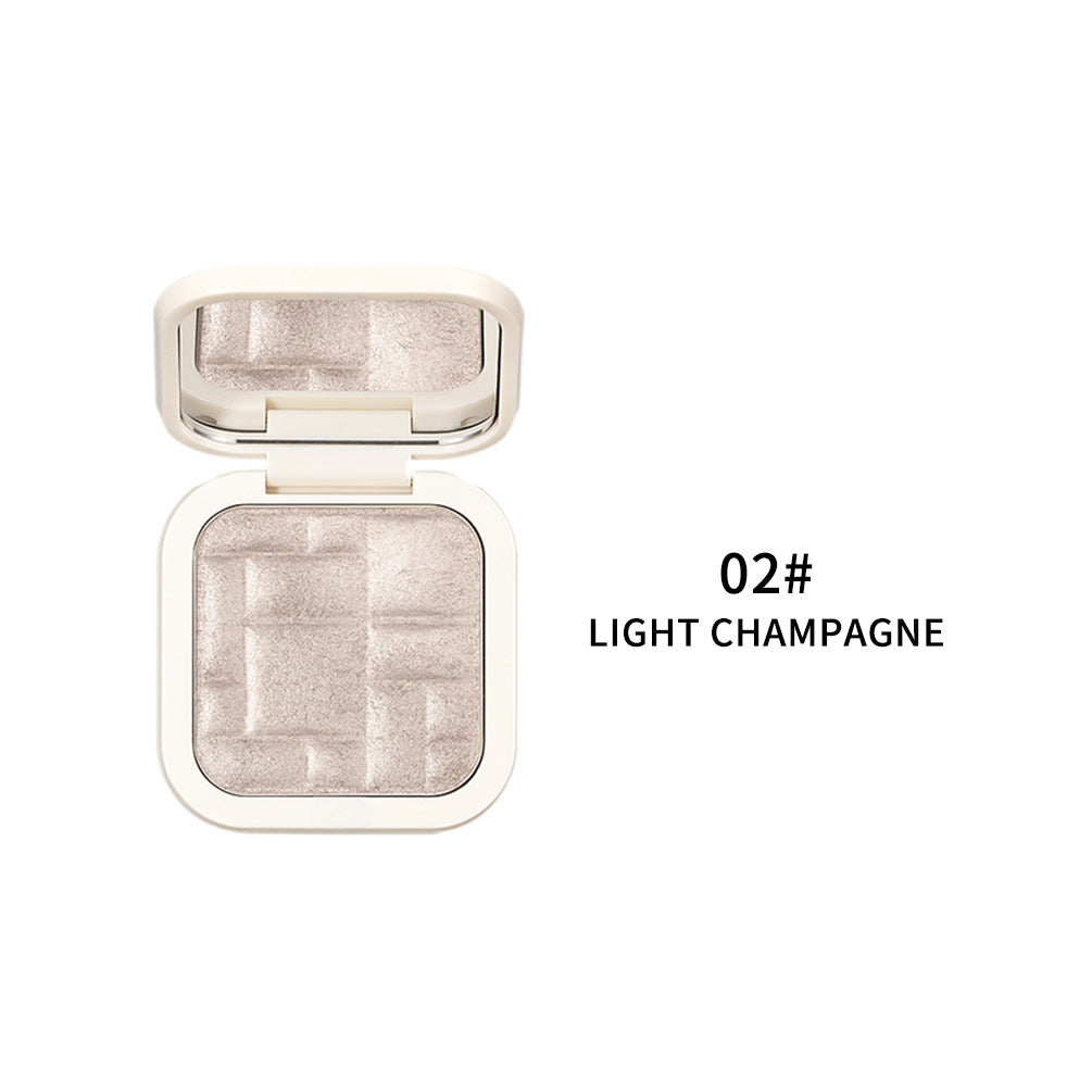 Pearlescent Highlighting Powder for Natural Radiance