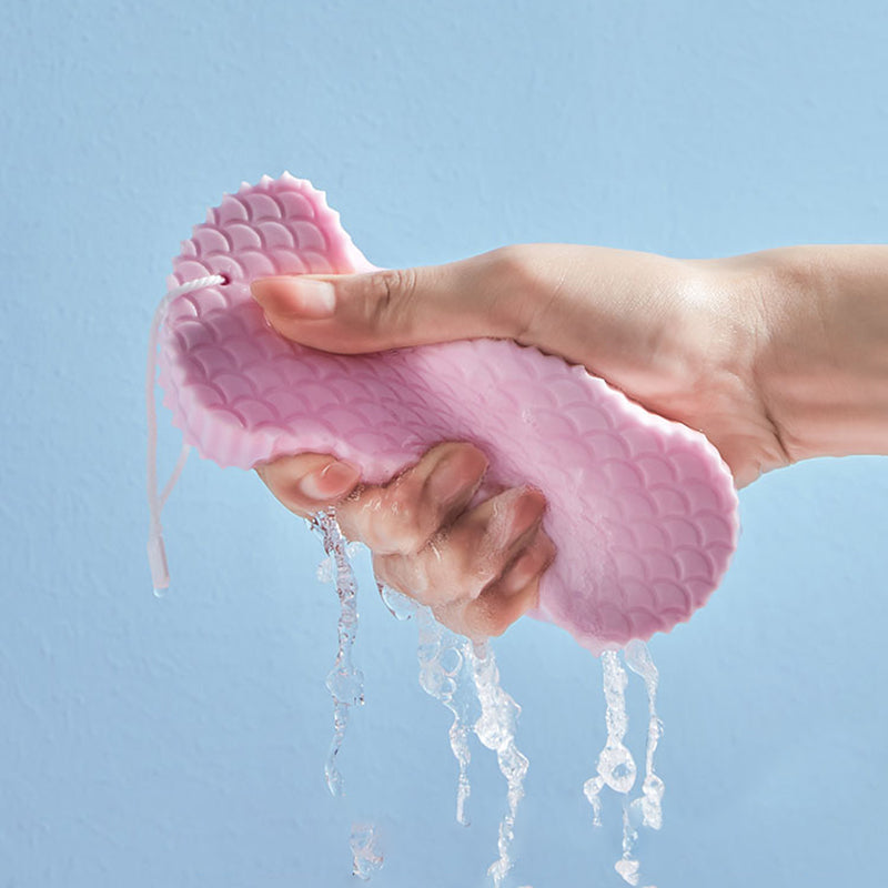 Fish Scale Bath Sponge for Gentle Daily Cleansing