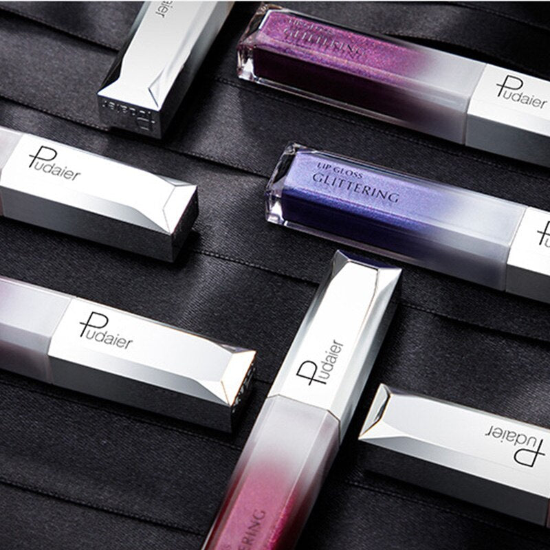 Woman's lips in close-up showing shade #15 in mauve-rose with metallic shimmer and sparkle texture