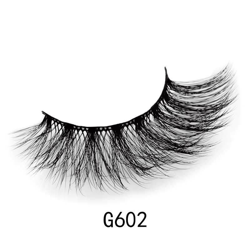 False Eyelashes for Natural Wispy Mink-Style Volume
