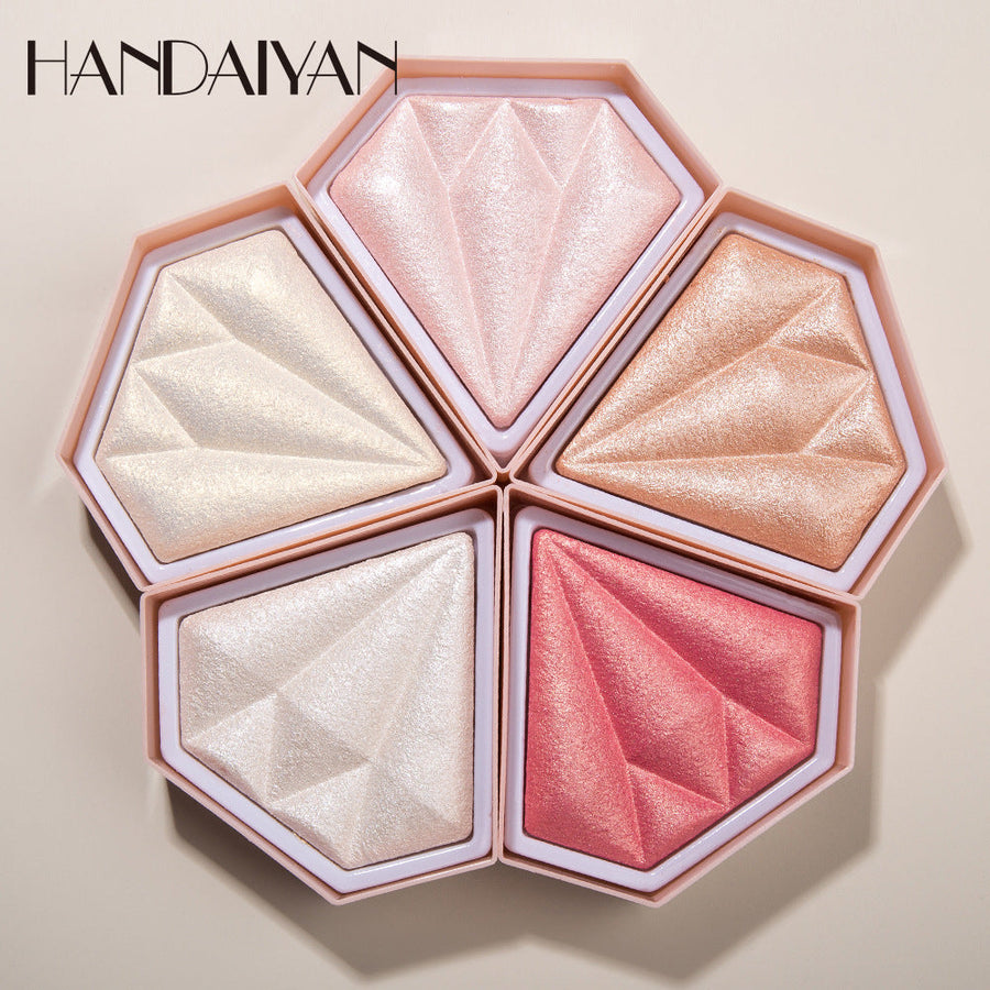 Diamond Highlighter Powder for Buildable Radiance