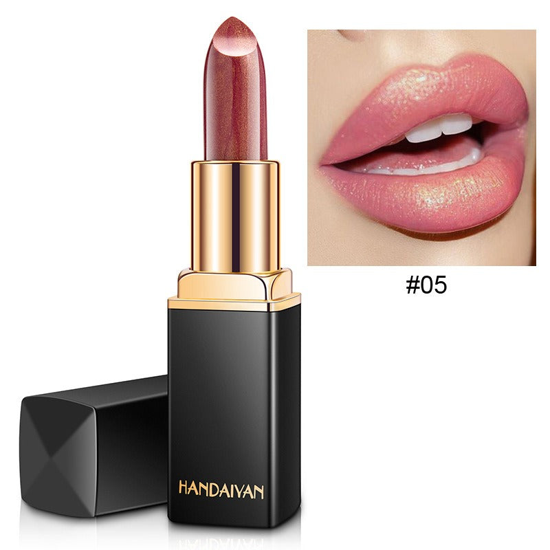 Metallic Lipstick with Pearlescent Color-Shifting Shine