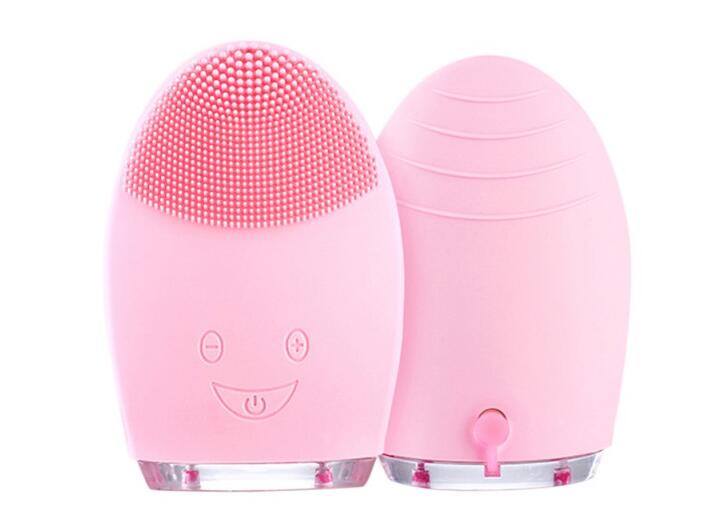 Silicone Facial Cleansing Brush for a Fresher Complexion