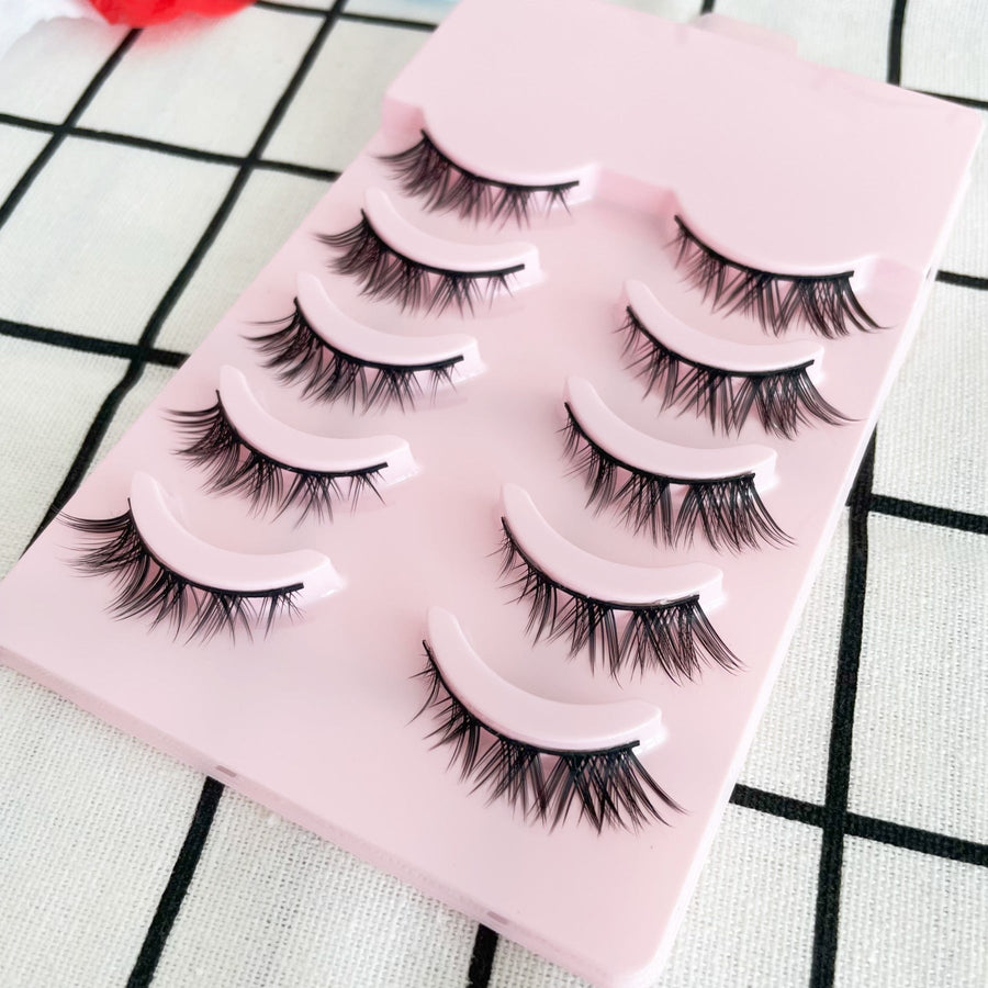 False Eyelashes for Bold, Bushy Cartoon-Style Eyes