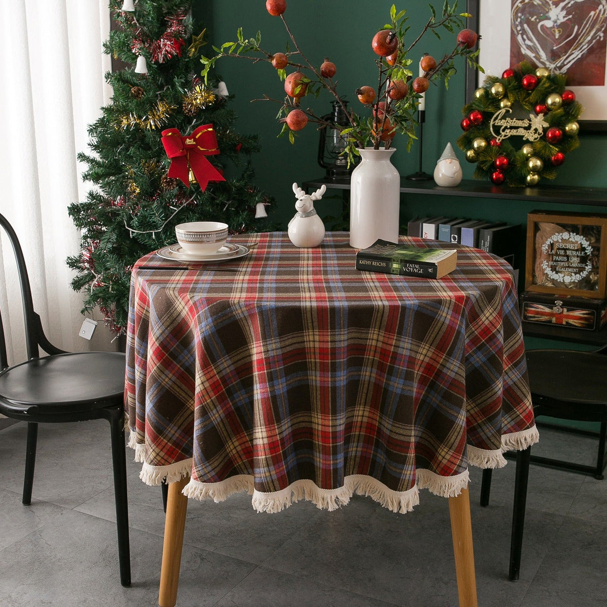 Plaid Christmas Tablecloth with Yarn-Dyed Tassel Fringe