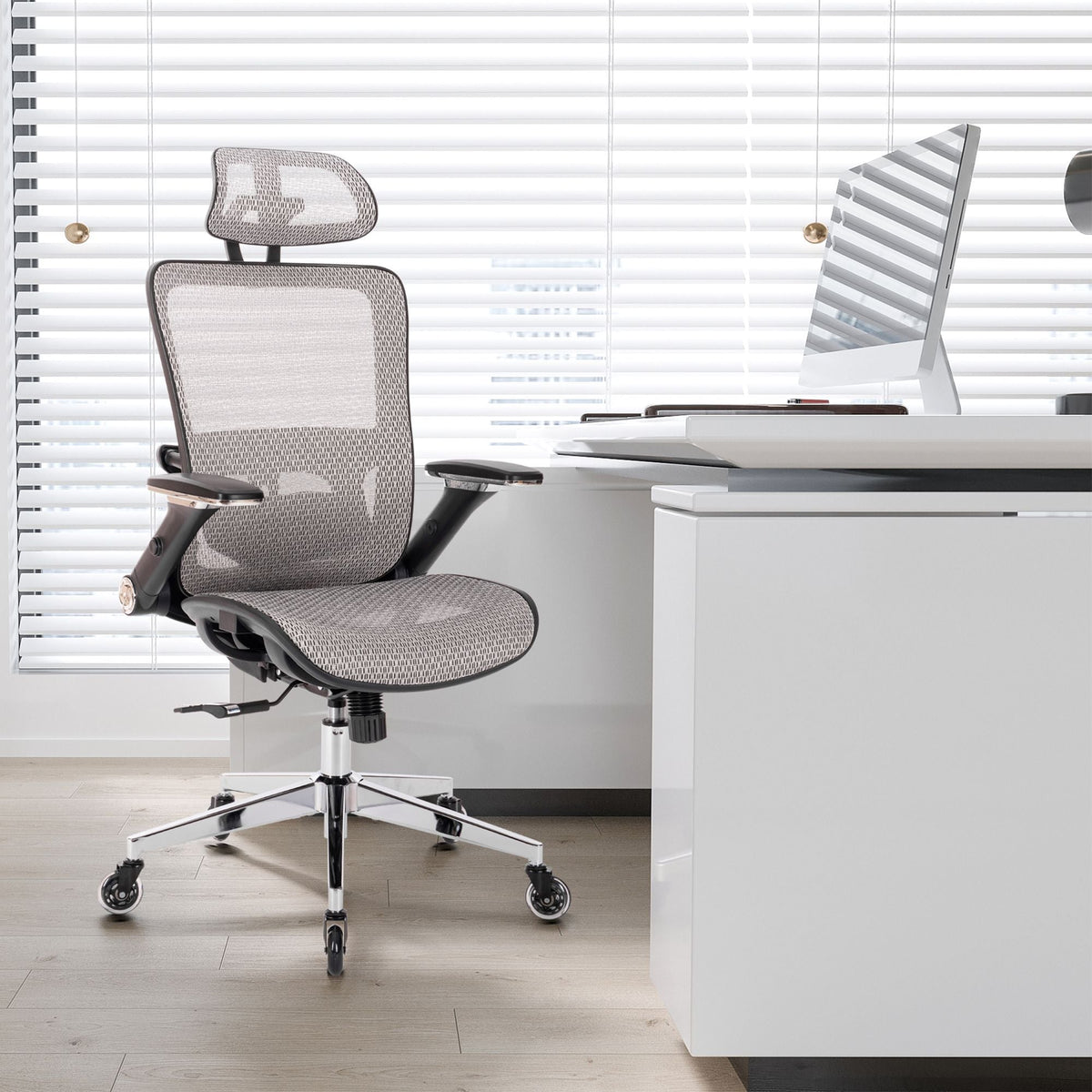 Ergonomic Mesh Office Chair with Adjustable Headrest