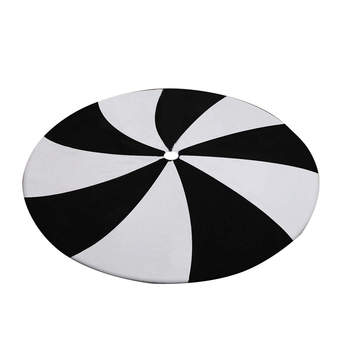 Black and White Christmas Tree Skirt for Neat Decor