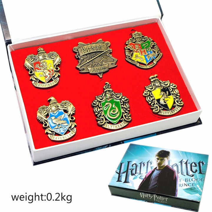 Harry Potter-Inspired 7-Piece Metal Gift Set for Fans