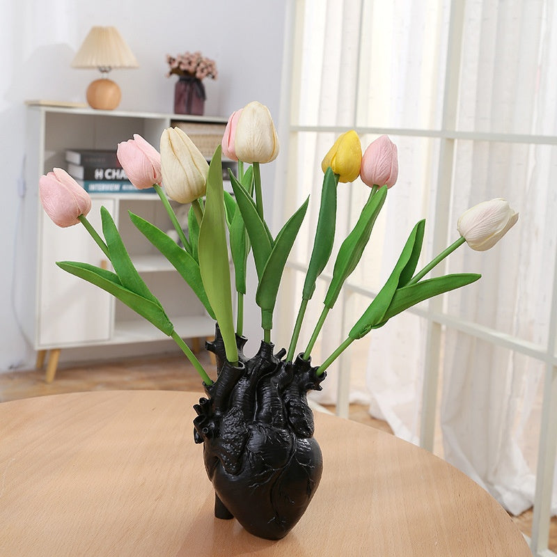Heart-Shaped Flower Vase for Sculptural Home Decor