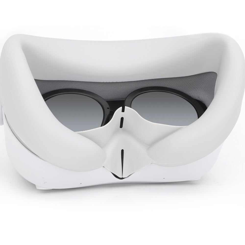PICO 4 Silicone Face Cover That Blocks Sweat and Light
