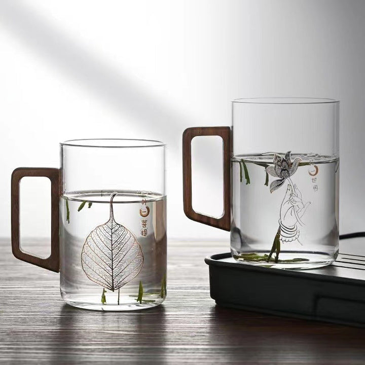 Glass Tea Cup with Walnut Handle for Brewing Green Tea