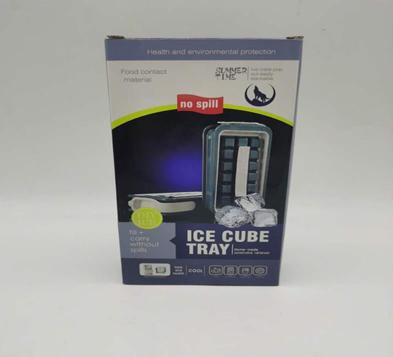 Portable Silicone Ice Cube Tray With Sealed Lid for Travel