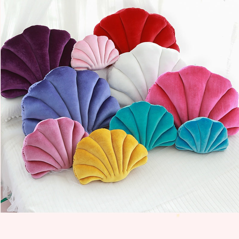 Sculptural Shell Cushion for Colorful Sofa Room Decor