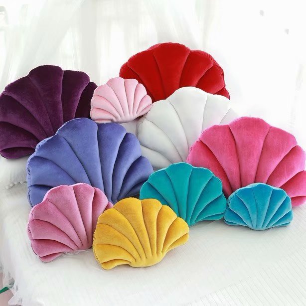 Sculptural Shell Cushion for Colorful Sofa Room Decor