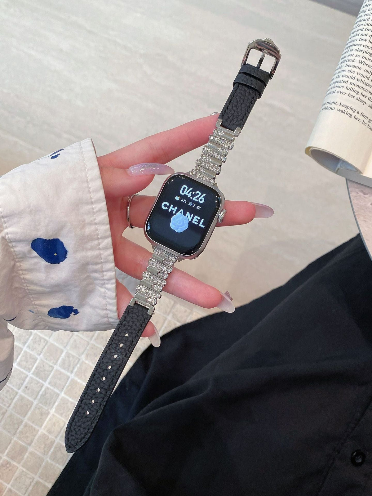 Rhinestone Apple Watch Band for Elegant Everyday Style