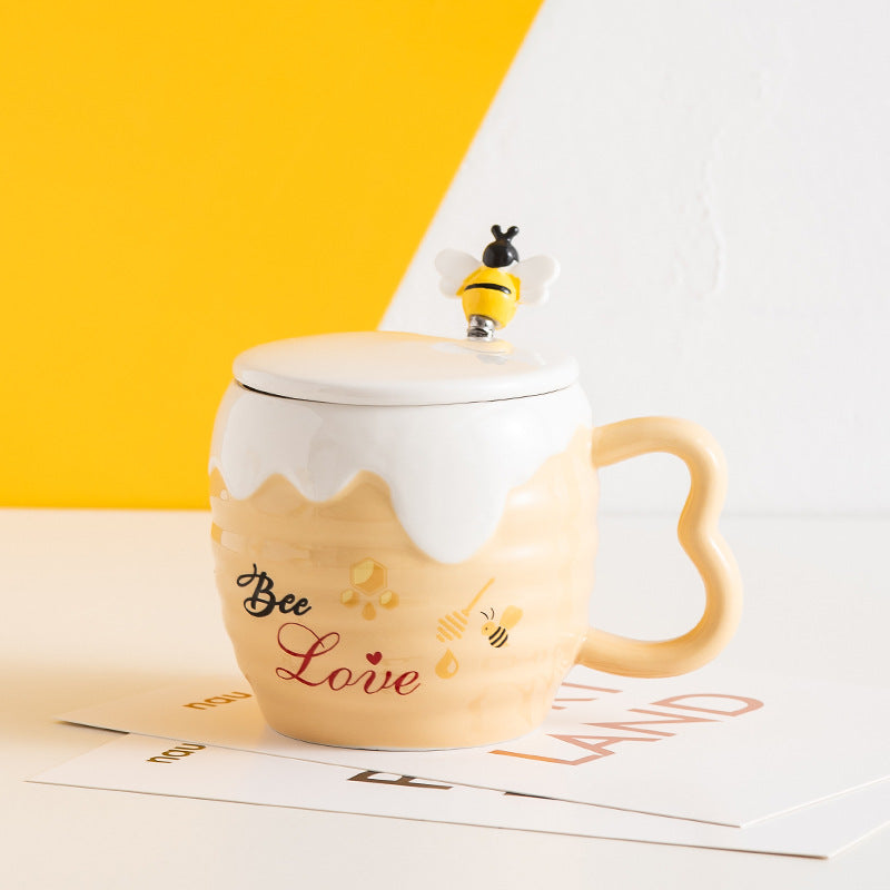 Cute Honey Bee Ceramic Mug With Lid for Coffee Lovers