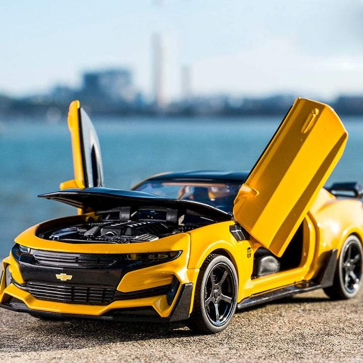 1:32 Chevrolet Camaro Diecast Car With Sound & Light