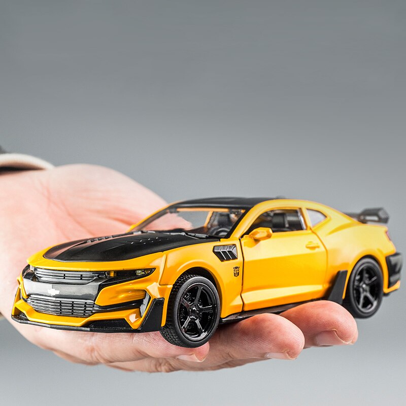 1:32 Chevrolet Camaro Diecast Car With Sound & Light