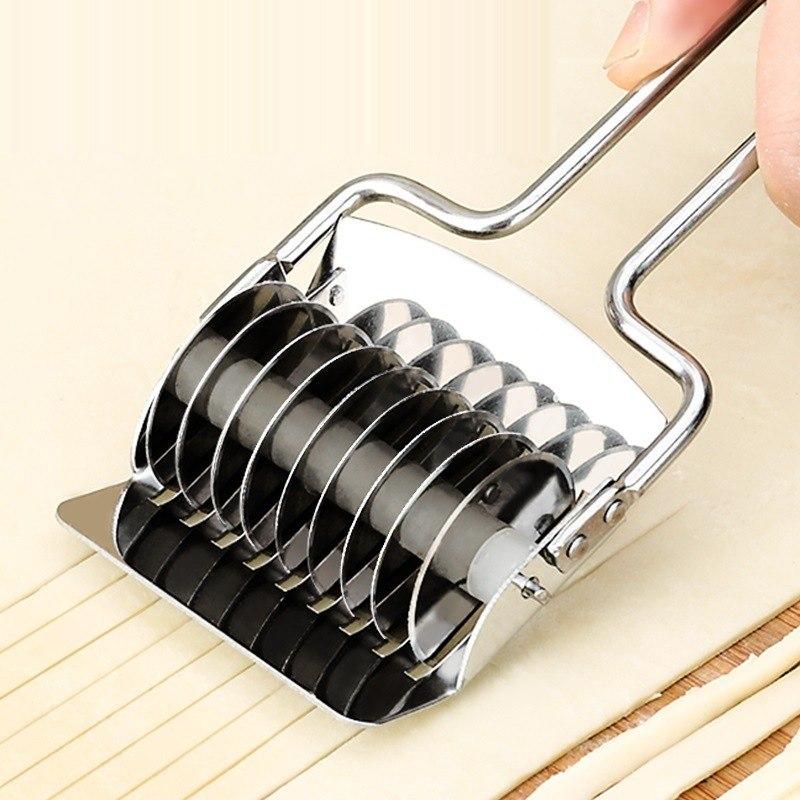 Stainless Steel Noodle Cutter with Rolling Wheel Blades