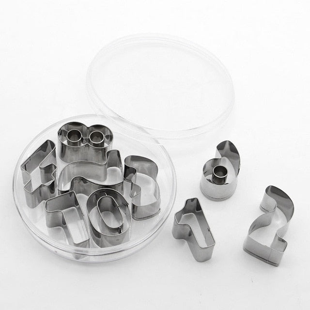 Stainless Steel Cookie Cutter Set With Storage Tin