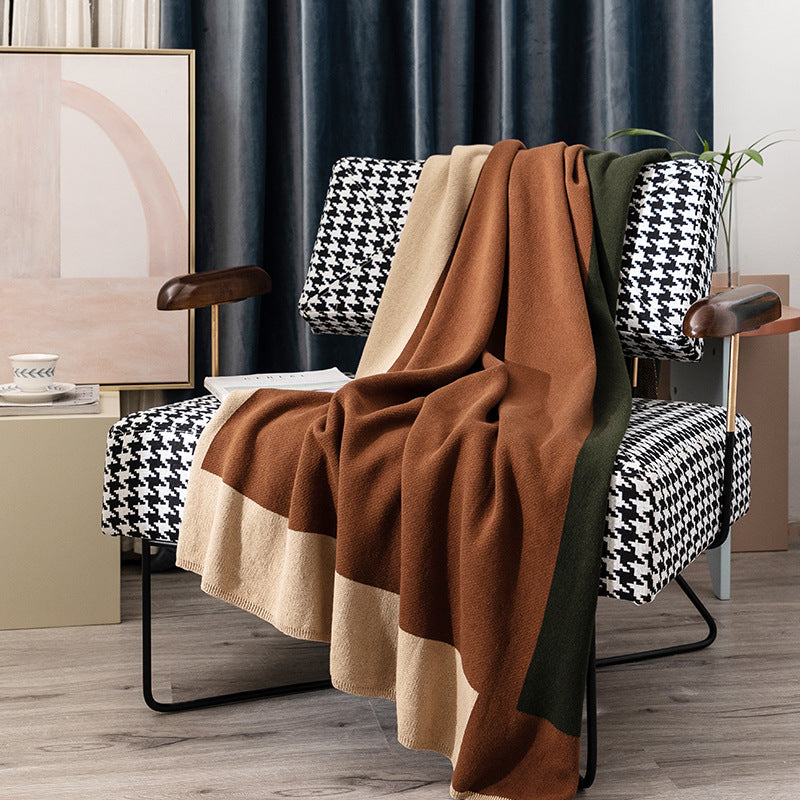 Knitted Throw Blanket for Cozy Nordic-Style Warmth