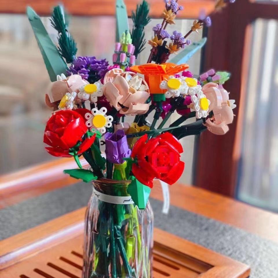 Building Block Flower Bouquet – Everlasting Home Decor