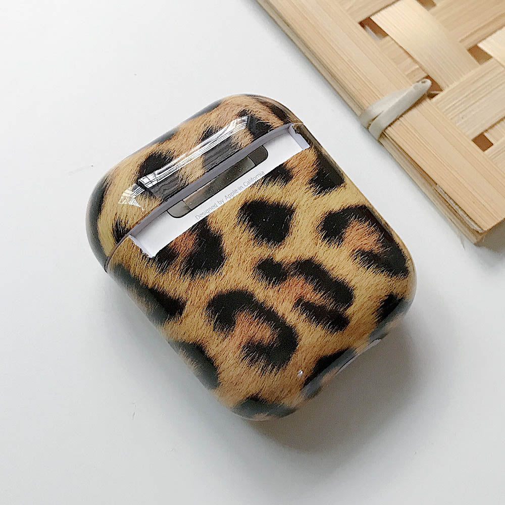 Leopard Print AirPods Pro 2 Case with Wireless Charging