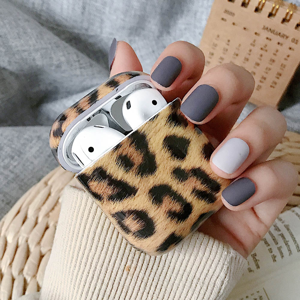 Leopard Print AirPods Pro 2 Case with Wireless Charging