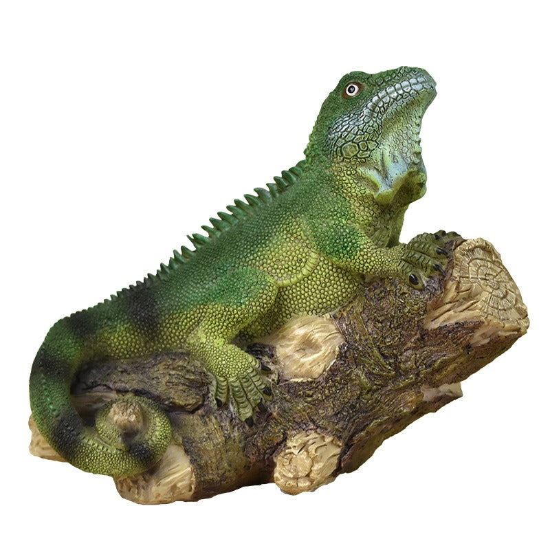 Lizard Ornament Sculpture for Nature-Inspired Displays