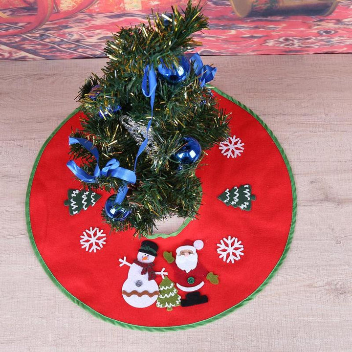 Christmas Tree Skirt for a Bright Festive Tree Base
