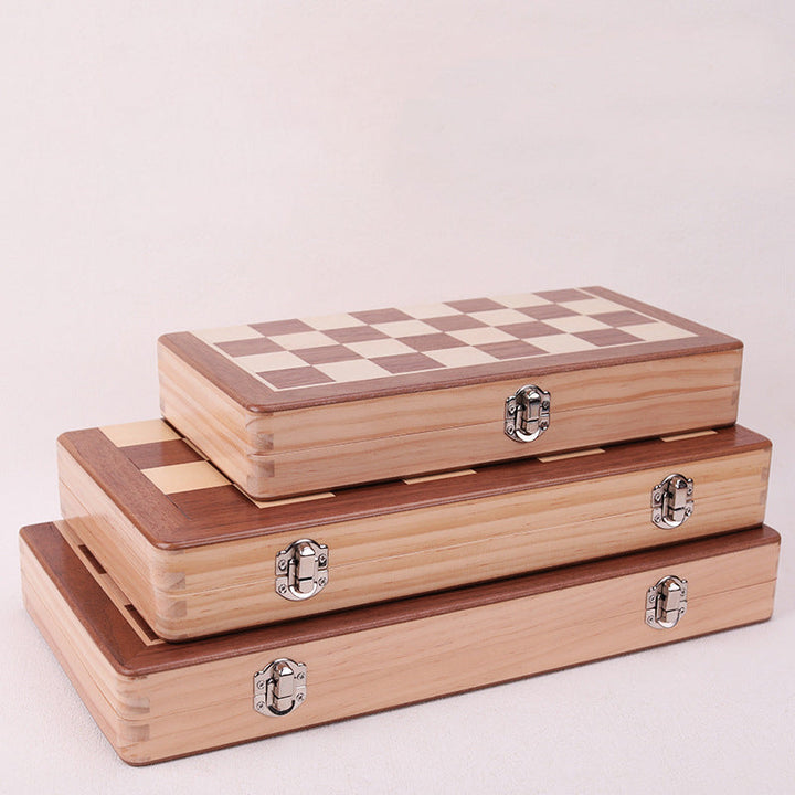 Magnetic Chess Set: Folding Solid Wood Board for Travel