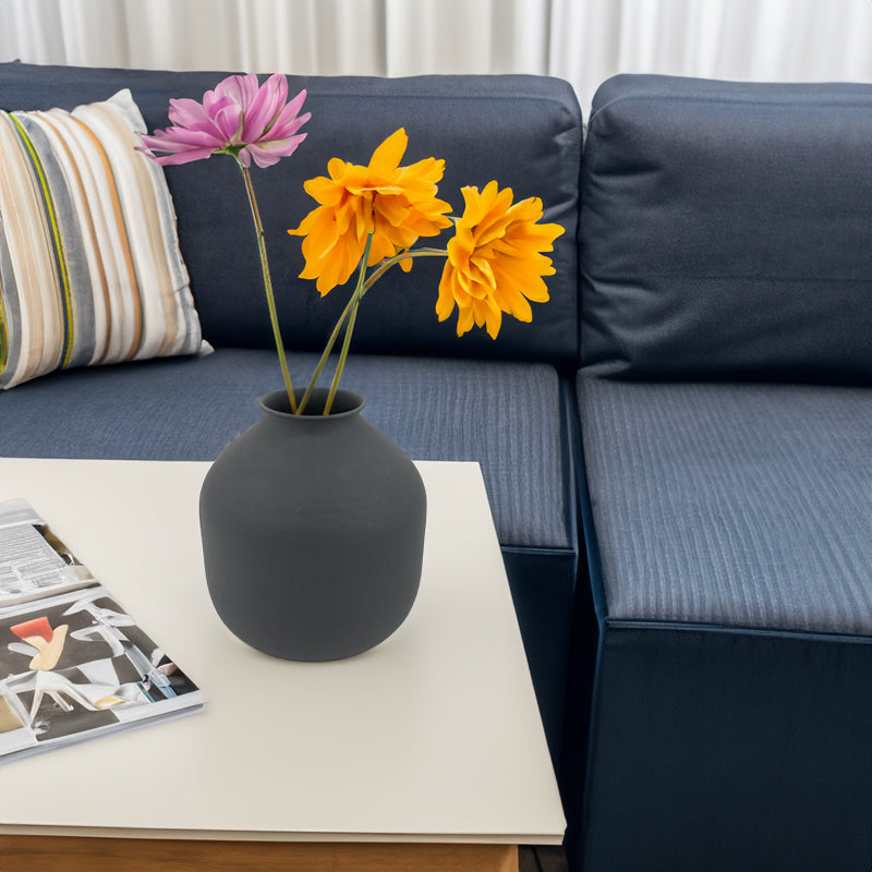 Matte Black Metal Vase for Modern Floral Displays