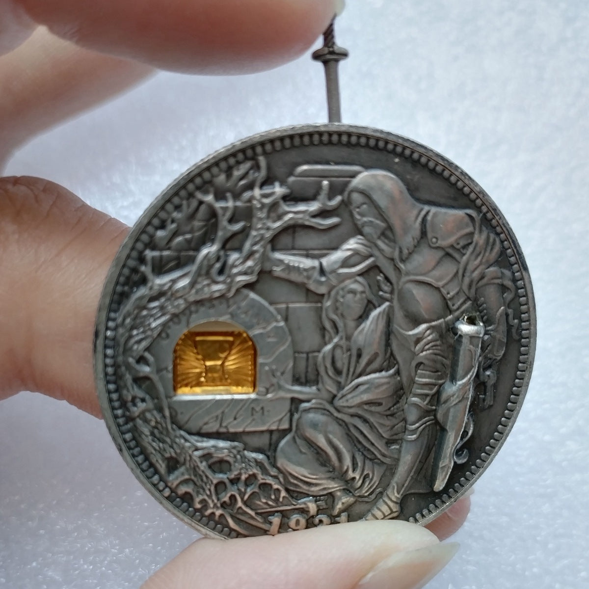 Mechanical Wandering Coin - Antique Silver Fantasy Medallion