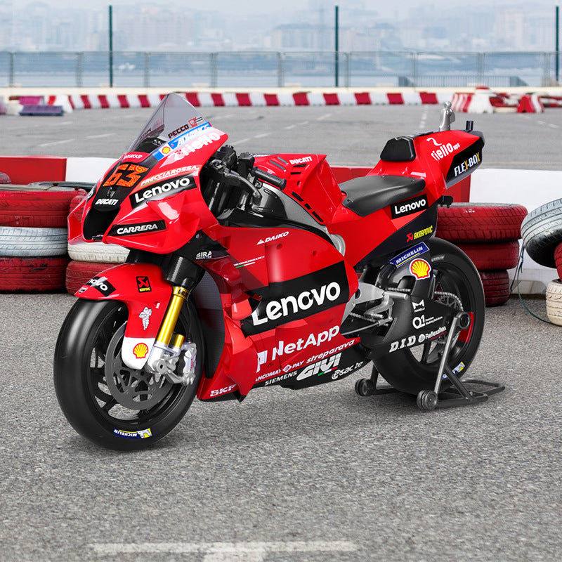 1:6 Ducati MotoGP Motorcycle Model With Alloy Detail