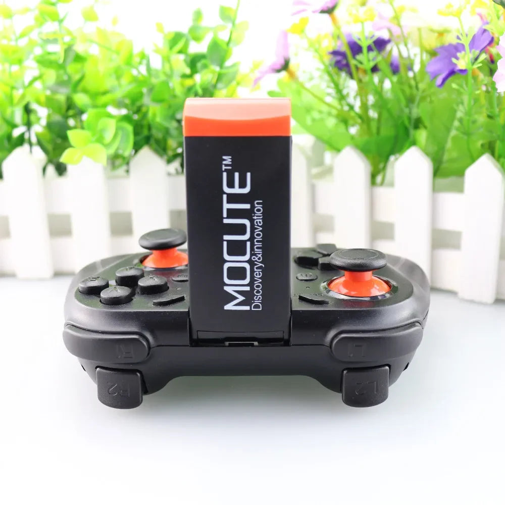 Mobile Game Controller with Phone Clamp for Android
