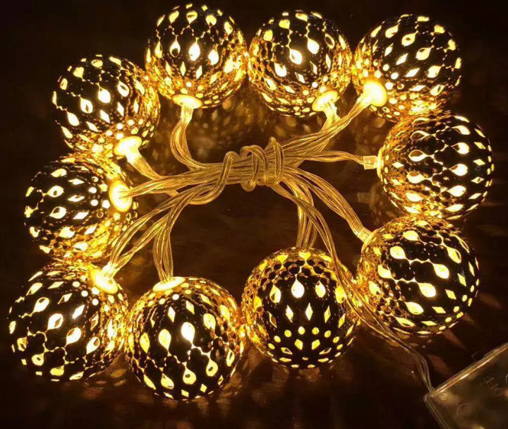 Moroccan Lantern Solar String Lights for Outdoor Ambience