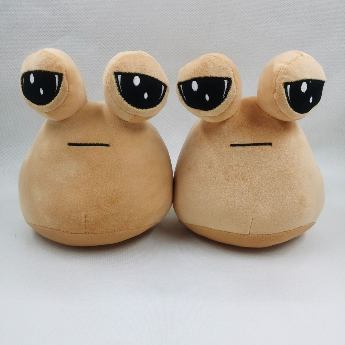 Alien Plush Toy 22cm Collectible Playful Room Decor