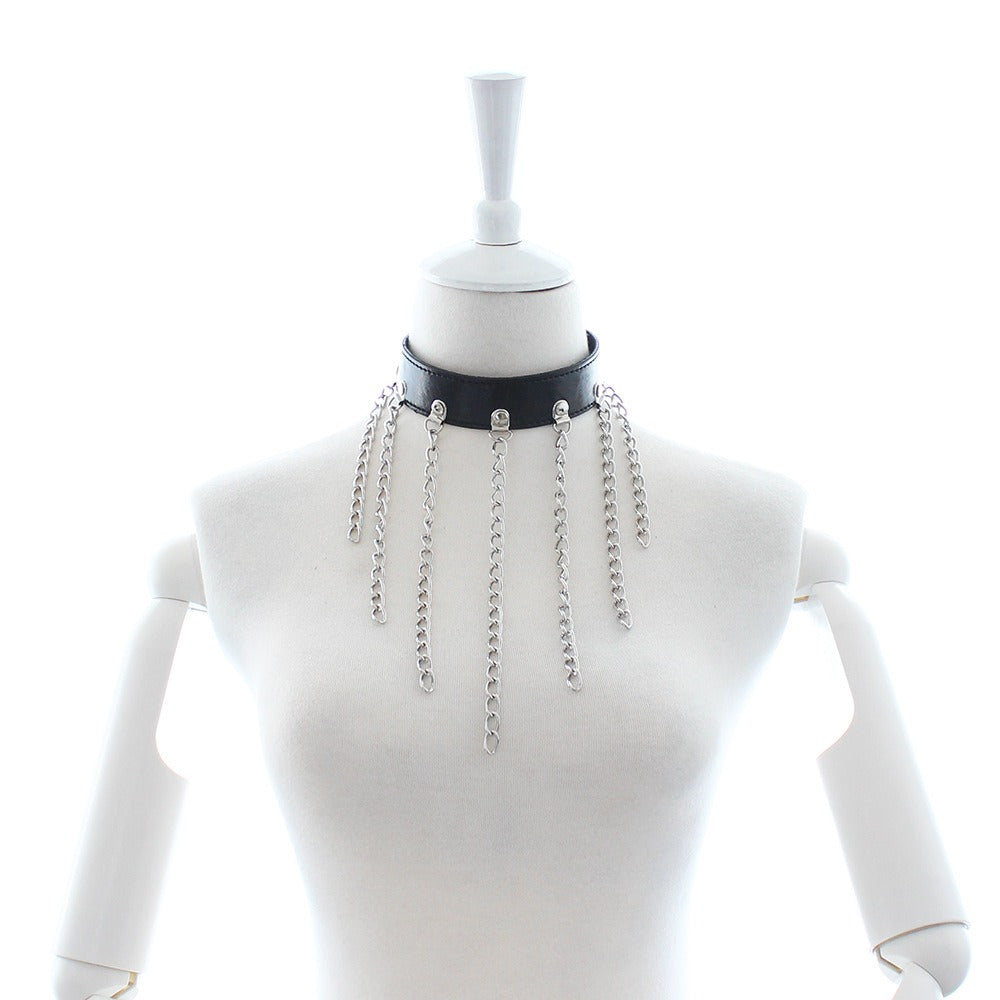 Chain Fringe Neck Collar for Bold Alternative Looks
