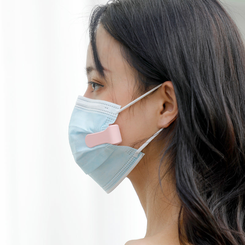 Clip-On Mini Mask Fan: Cooler Breathing in Summer Heat